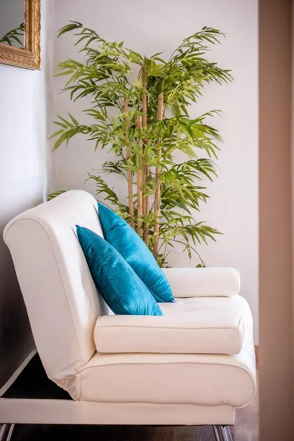Apartment Carreteria - Design & Comfort - Prime Area Malaga